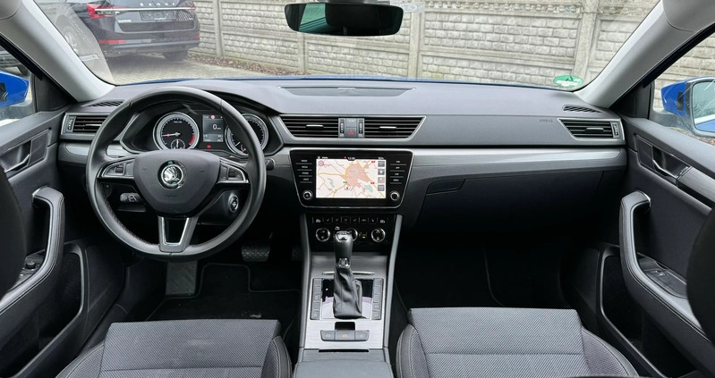 Skoda Superb cena 87000 przebieg: 133400, rok produkcji 2020 z Płońsk małe 137